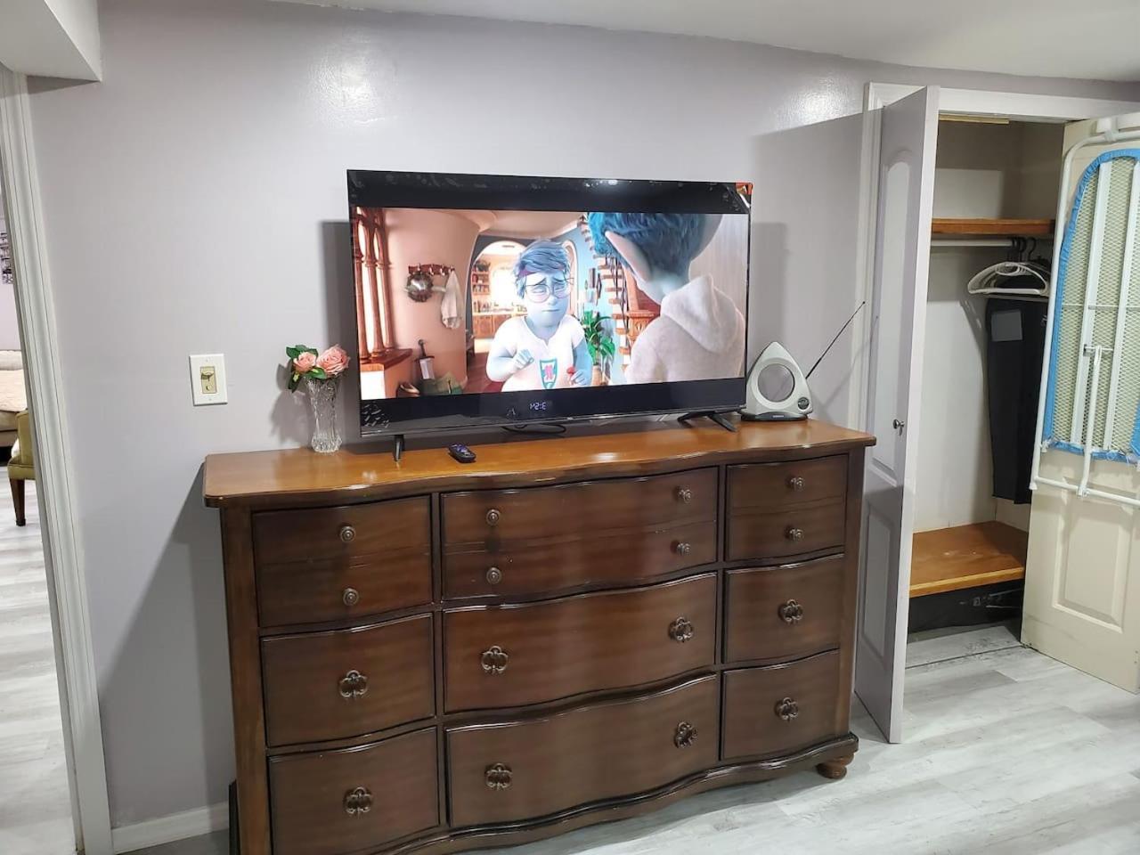 Lovely 2 Bedroom Apartment With 2 Entrance And Parking New York Exterior foto