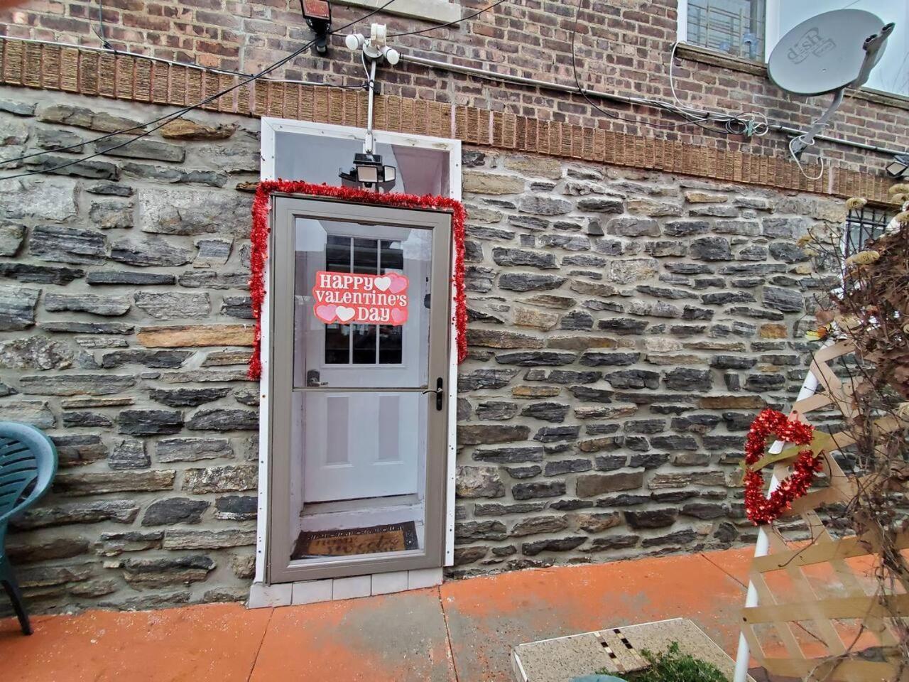 Lovely 2 Bedroom Apartment With 2 Entrance And Parking New York Exterior foto